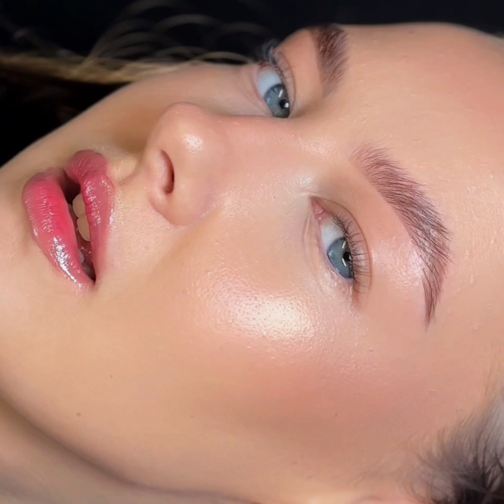 Долговременная укладка бровей+коррекция