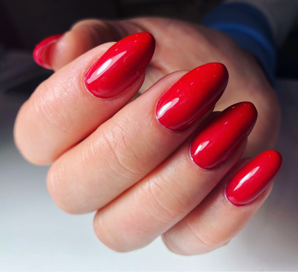 Аппаратный маникюр +укрепление Bulger gel +покрытие гель лак