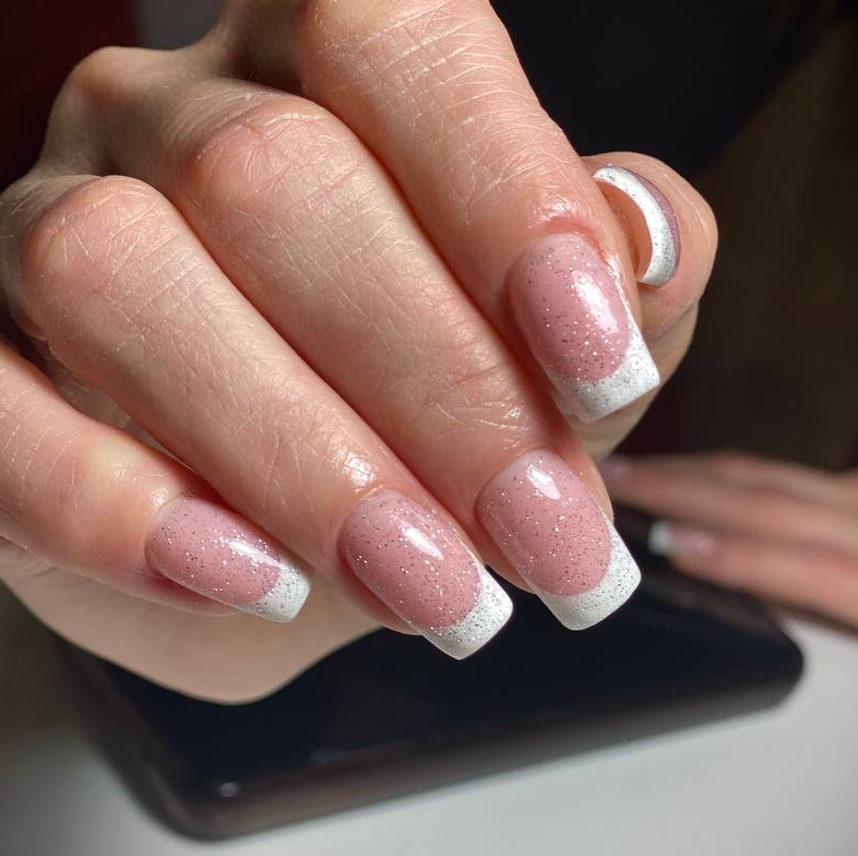 комбо маникюр аппаратный + покрытие + френч