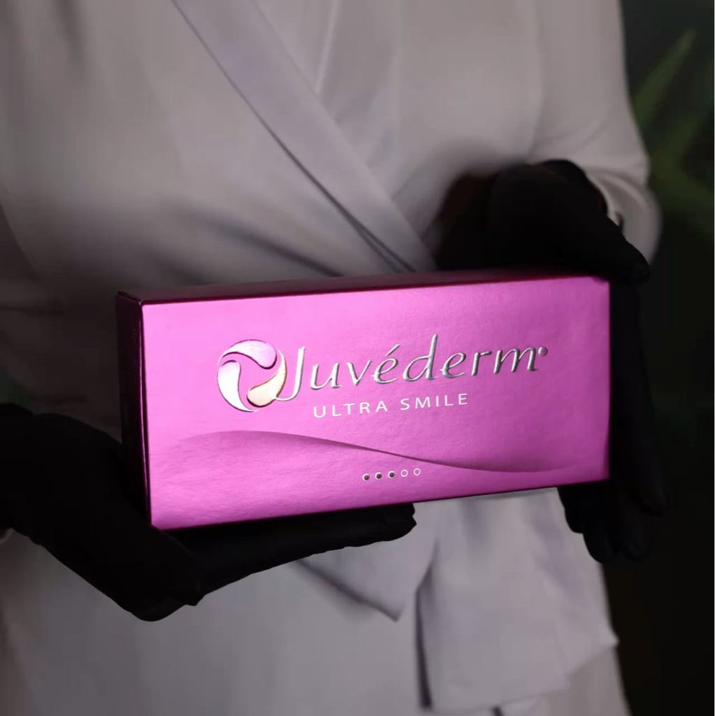 Контурная пластика препаратом «Juvederm Ultra Smile» 0,55