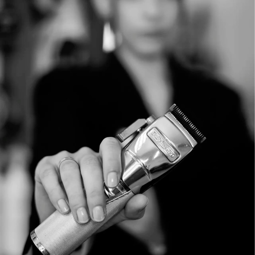 Бритье триммером одной малой зоны