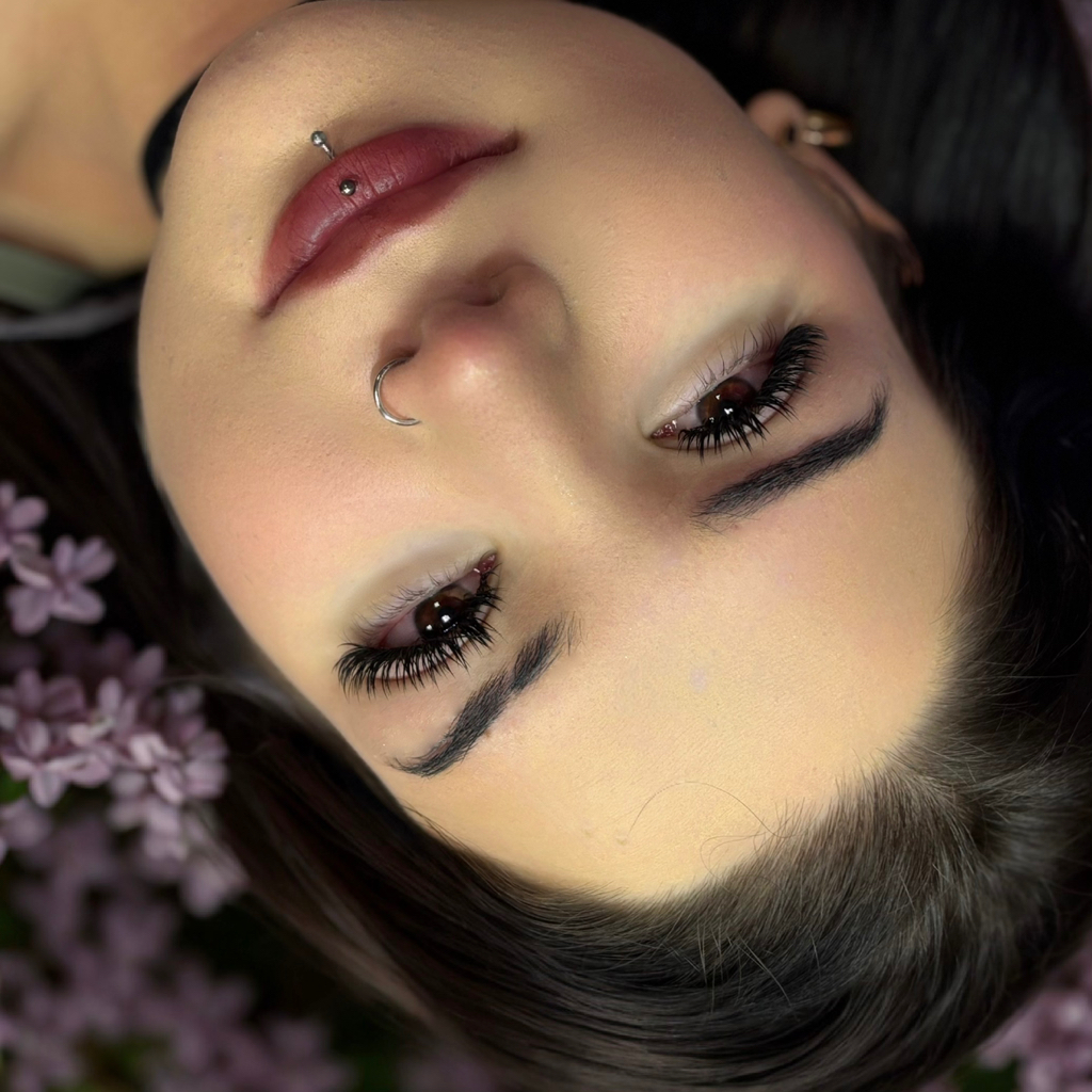 Наращивание ресниц 3 D