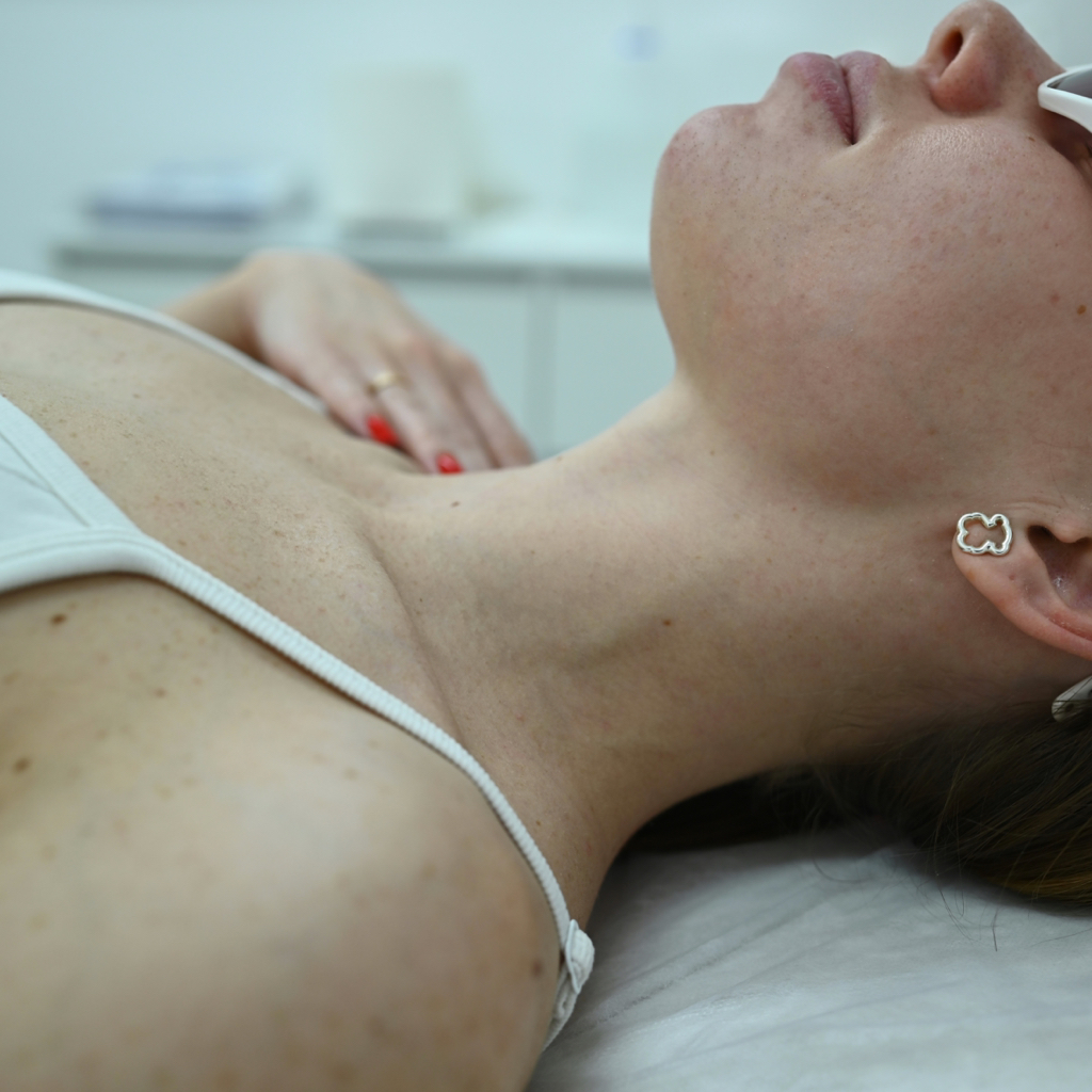 Шея одна зона задняя/передняя часть