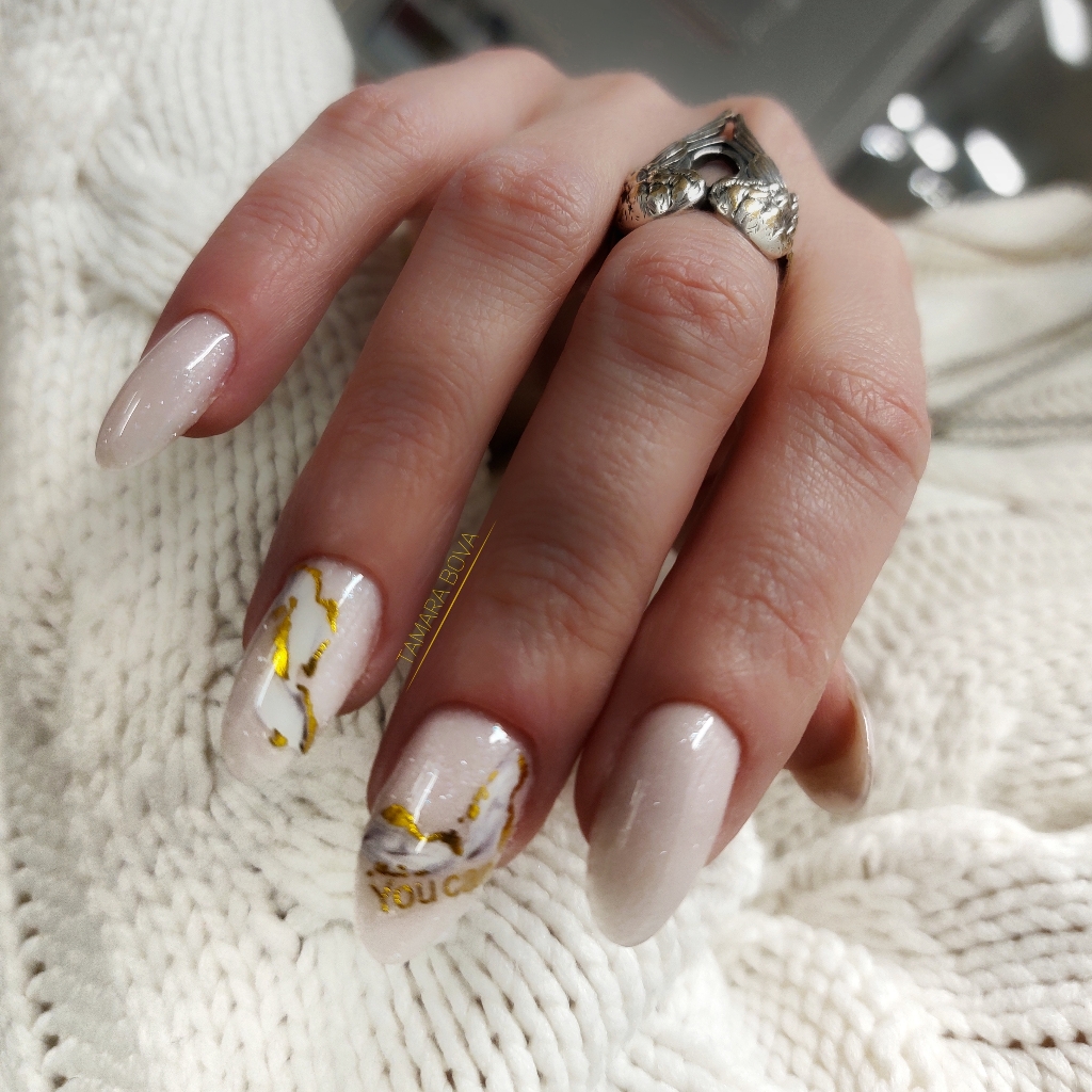 Наращивание ногтей на гелевые типсы с однотонным покрытием