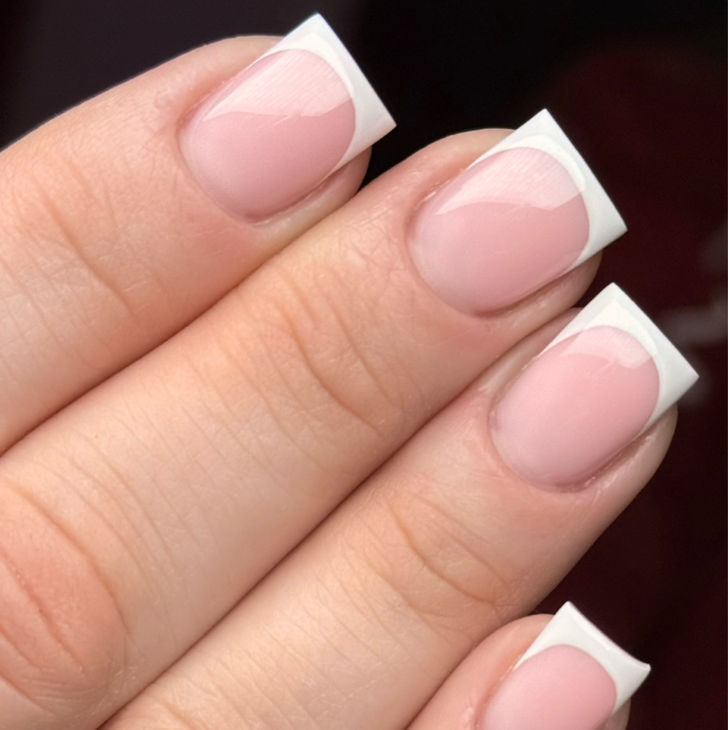 Маникюр, укрепление гелем (нюд) + френч