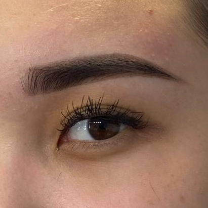 Коррекция бровей