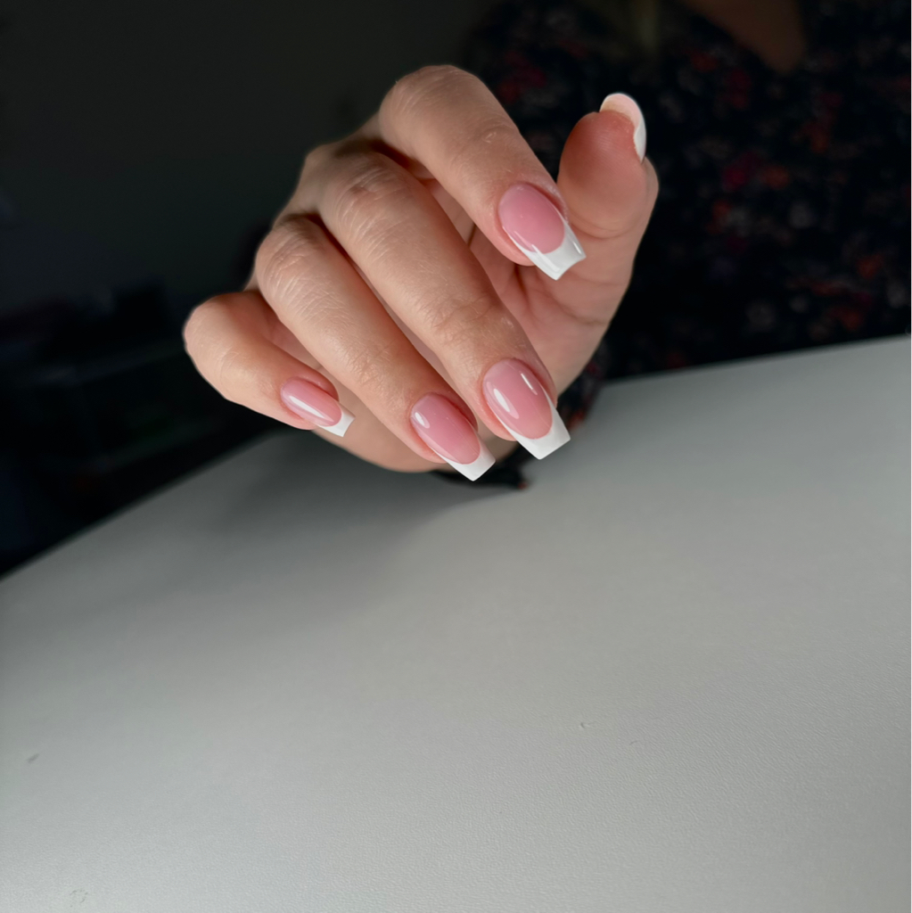 Коррекция ногтей