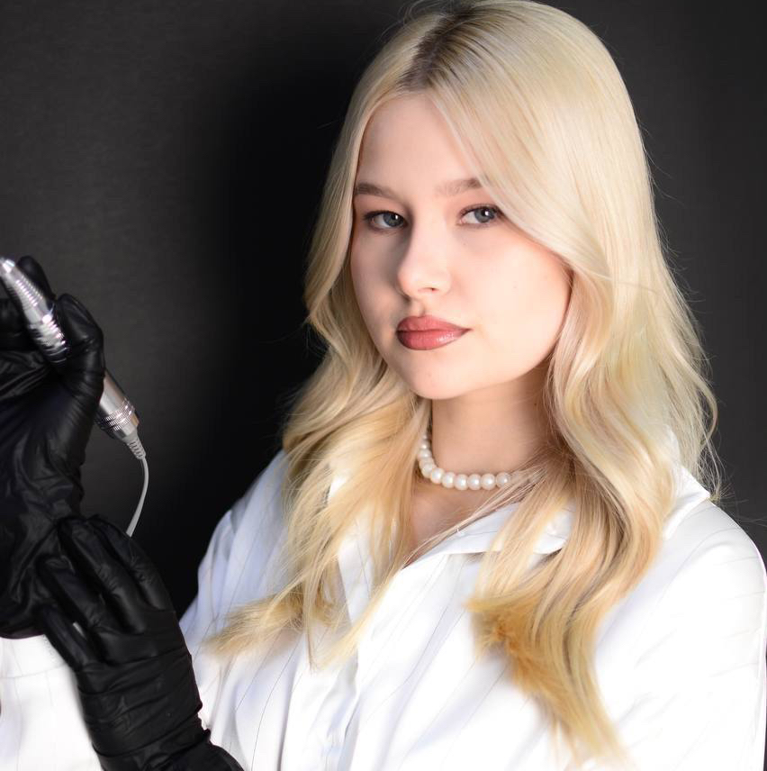 Пустошная Полина