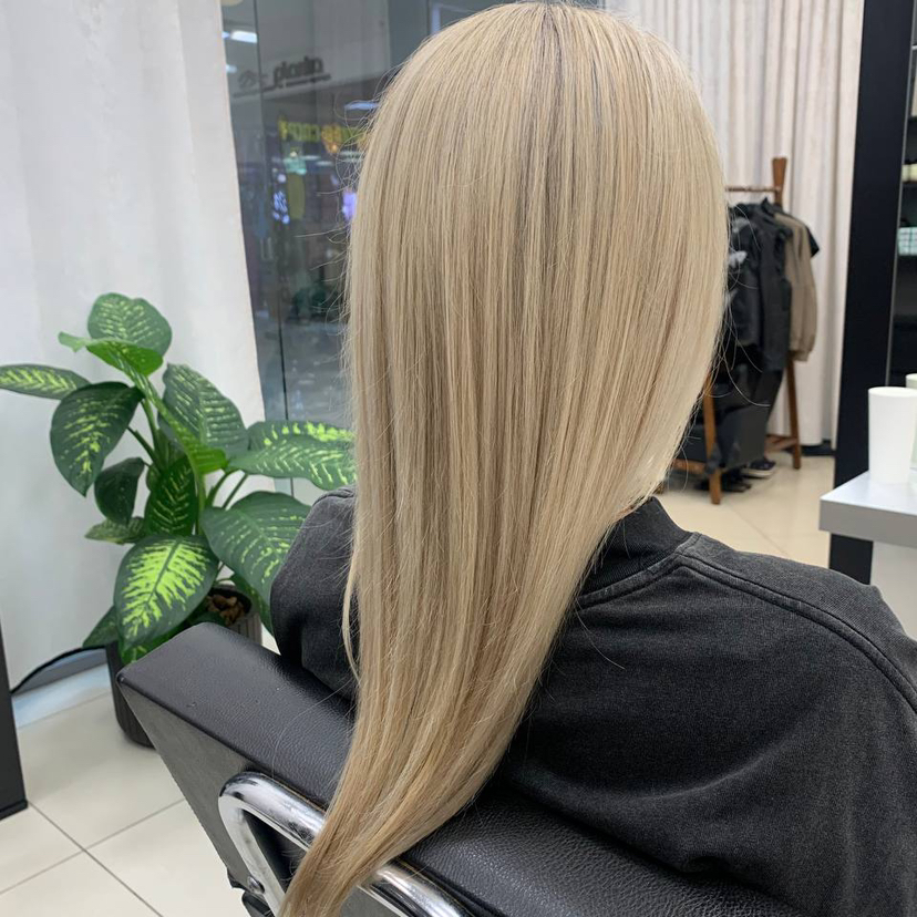 Тотал блонд у ТОП МАСТЕРА ( полный блонд от корней до кончиков) +тонирование