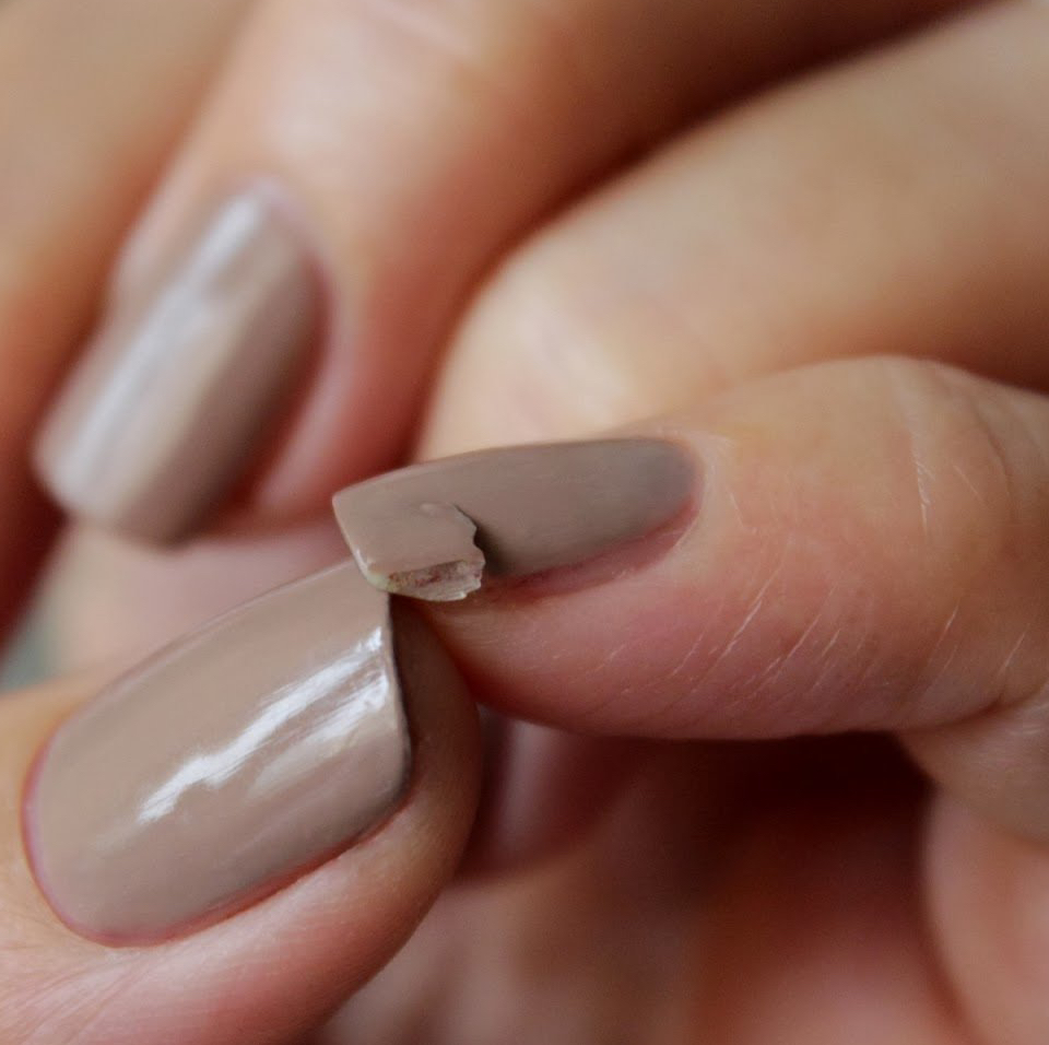 Ремонт ноготка