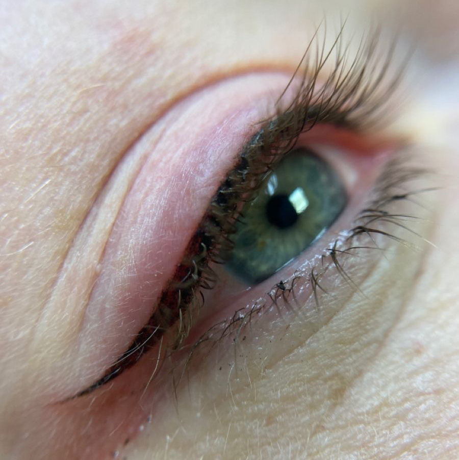 Перманентный макияж век - стрелочка