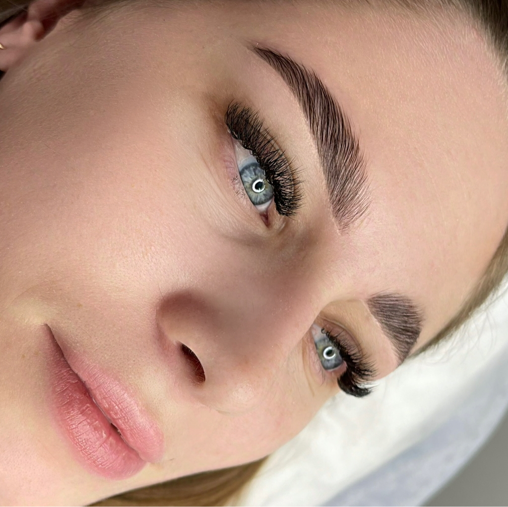 Долговременная укладка бровей