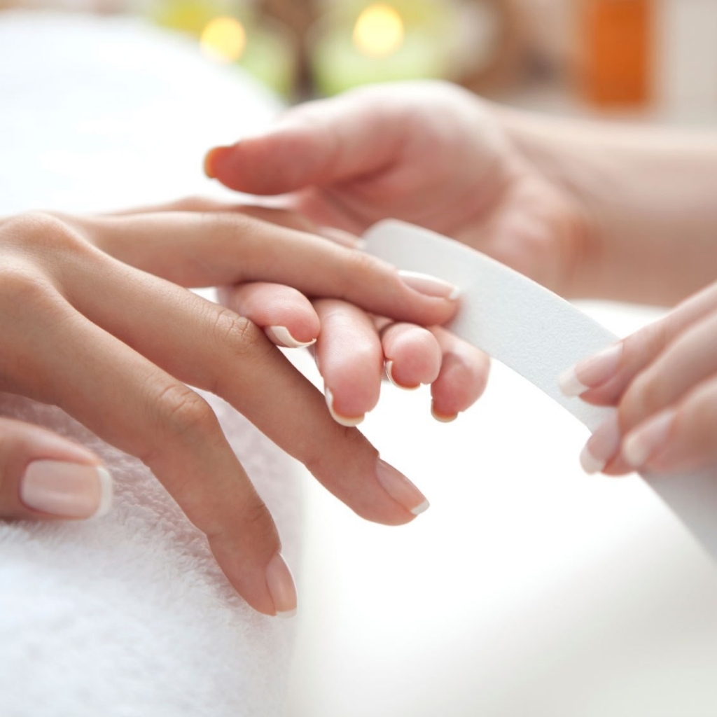 Маникюр пилочный