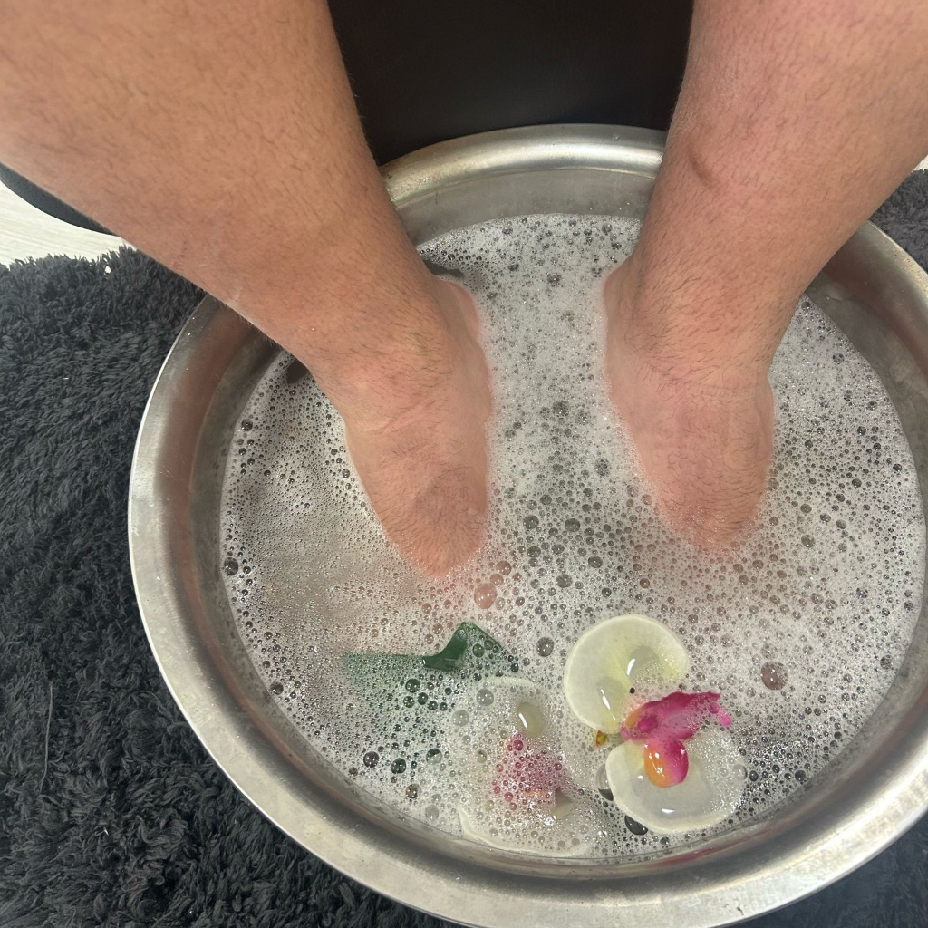 Pack spa dos pés 
massagem relaxante masc
Limpeza de pele1l