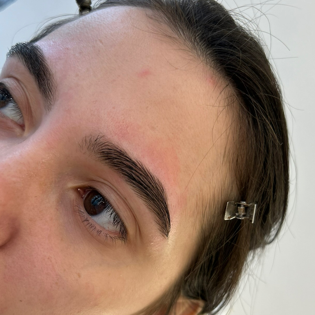 Окрашивание бровей|коррекция бровей