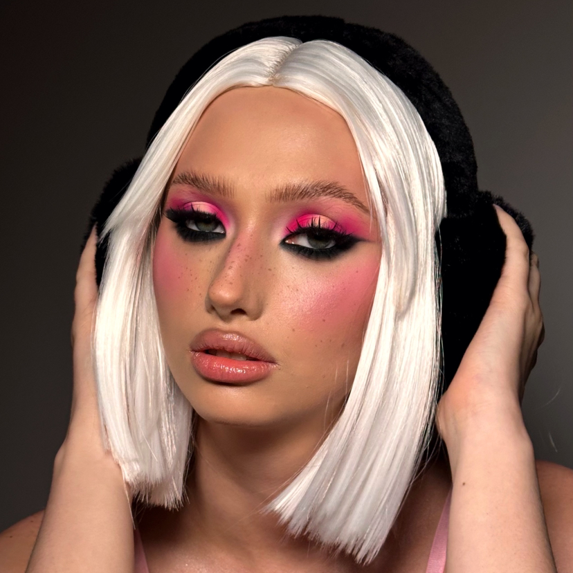 Яркий макияж, графика