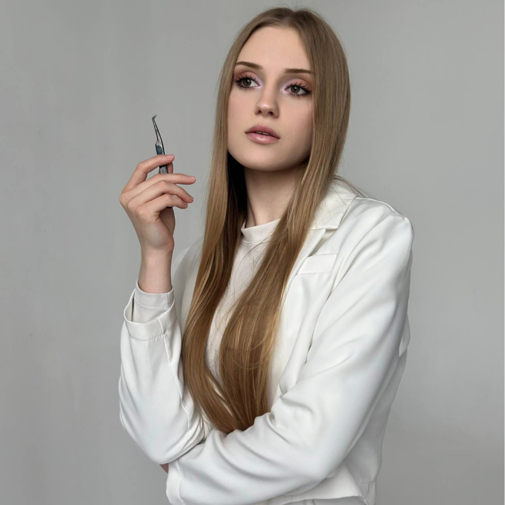 Полина