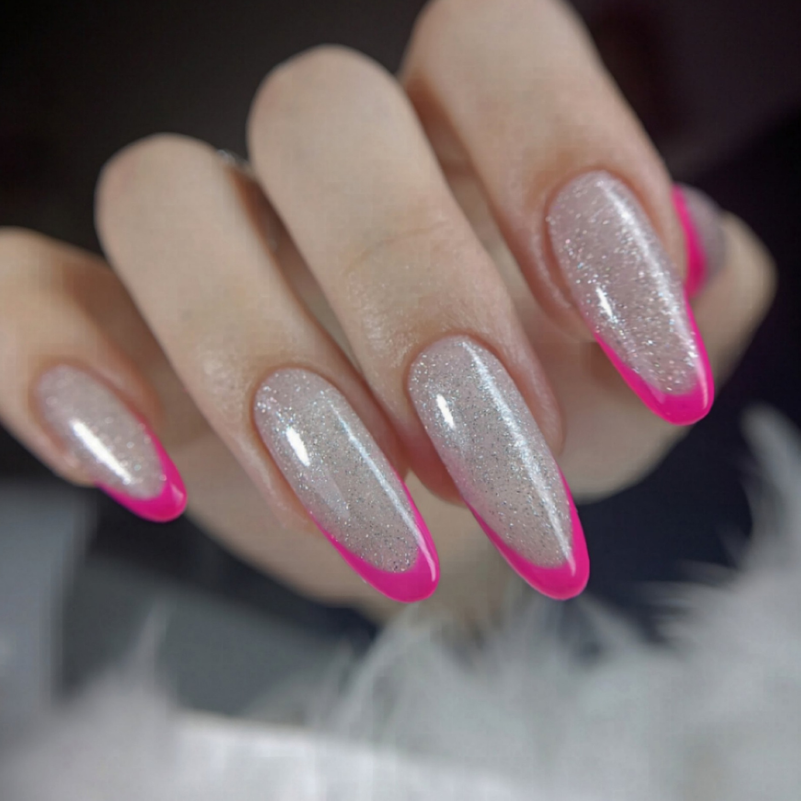 наращивание ногтей