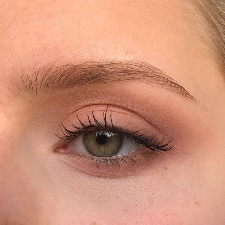 Коррекция формы бровей жен / муж (пинцет + воск)