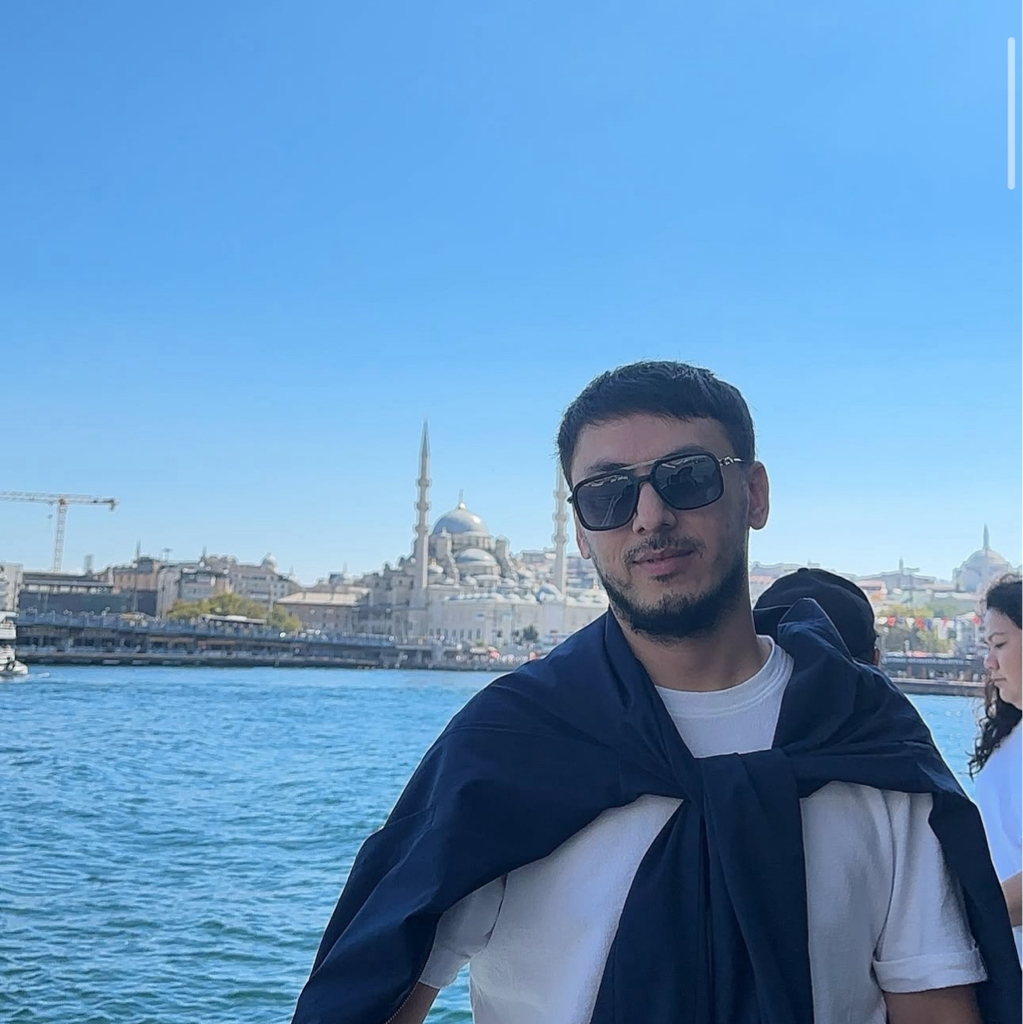 Ravshan Emir
