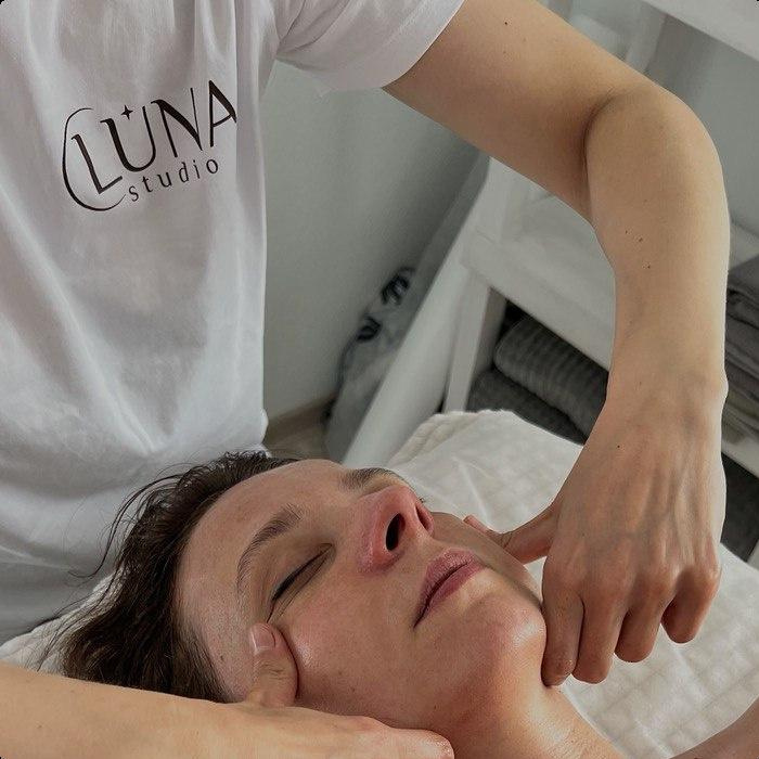 Скульптурирующий массаж лица (60 мин)