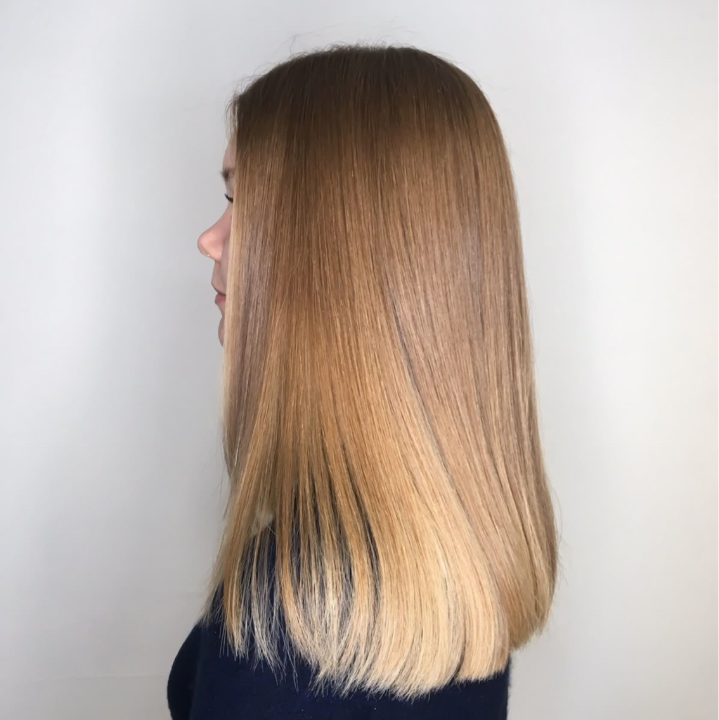 Стрижка  женская  модельная  до 40 см