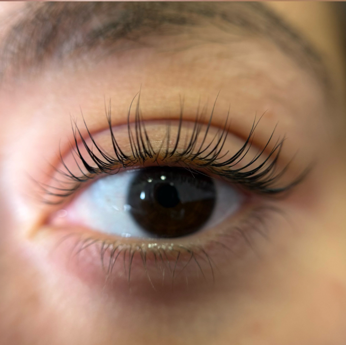 Lash Lifting (Laminieren + Färben)