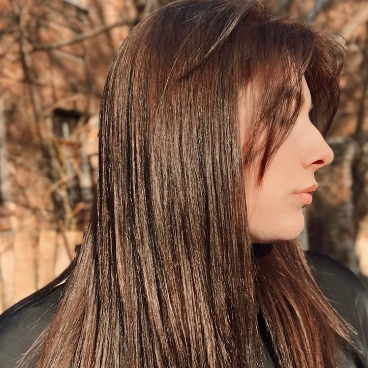 Окрашивание в один тон L-длина ниже лопаток