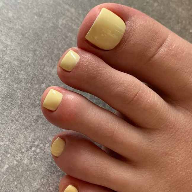 SMART педикюр с полной обработкой стоп (с покрытием)