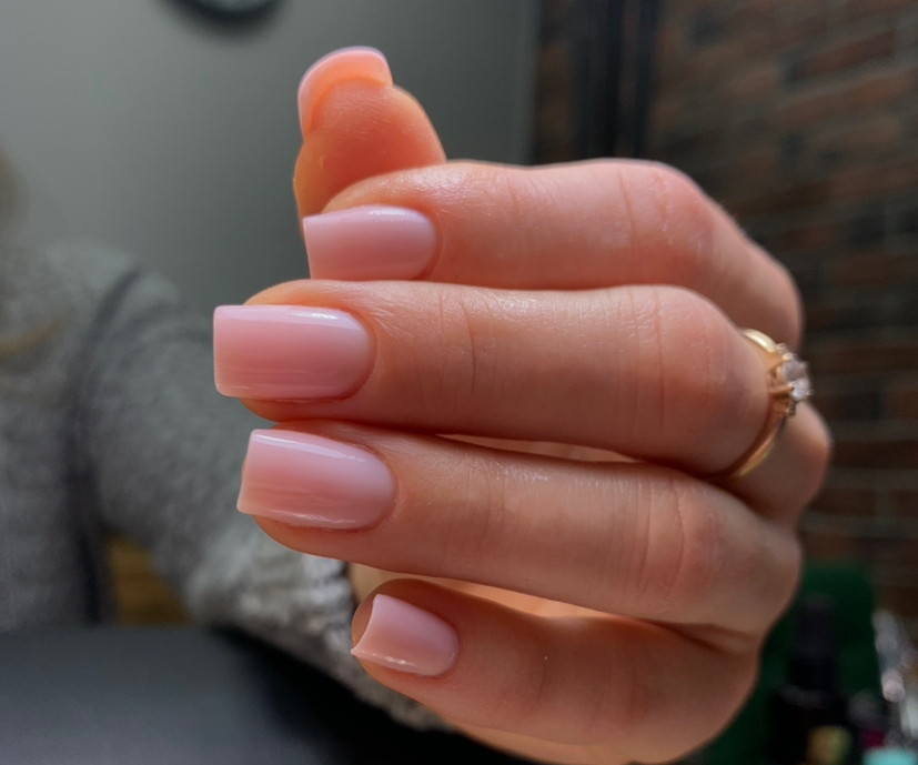 Маникюр быстрый однотонный