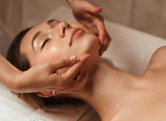 Скульптурный массаж лица