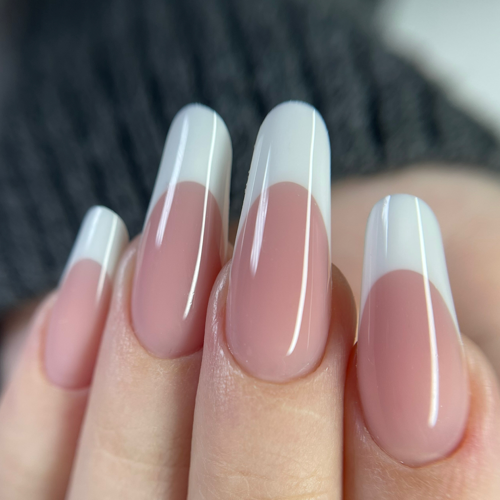 Наращивание «выкладной френч»