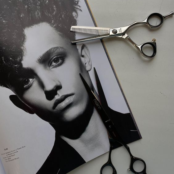 Стрижка женская короткие волосы