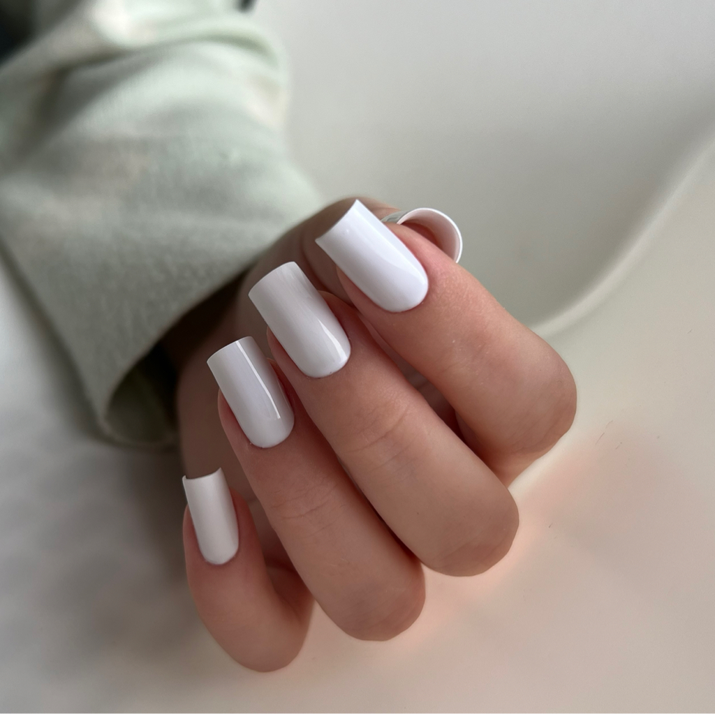 Наращивание ногтей