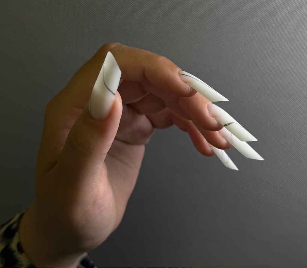 Наращивание ногтей