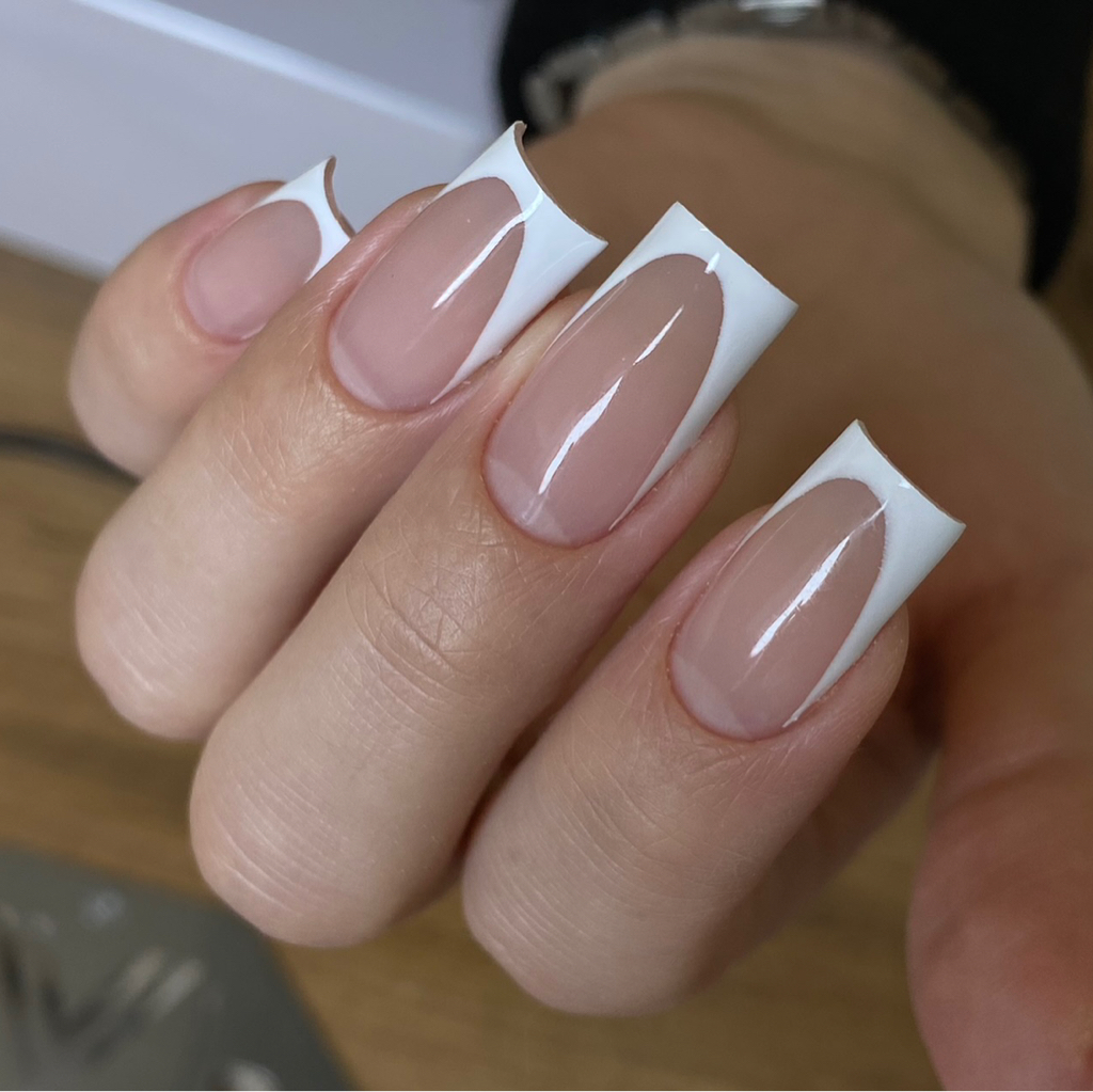 Маникюр + покрытие + дизайн на ЛЮБОМ количестве ногтей