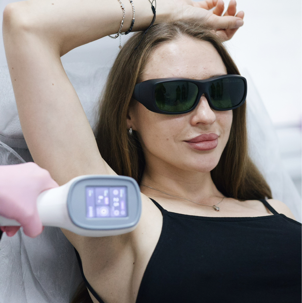 Подмышки  + Тотальное бикини (Межъягодичка включена)