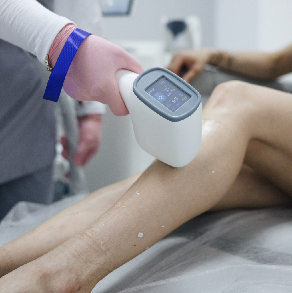 Подмышки + Тотальное бикини + Голени (пальцы включены)