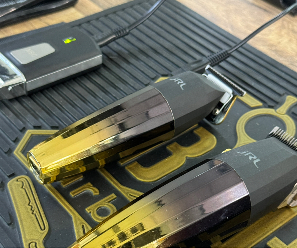 Стрижка наголо машинкой