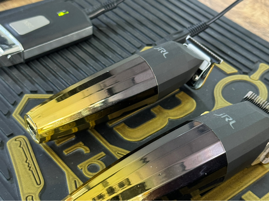 Стрижка наголо машинкой