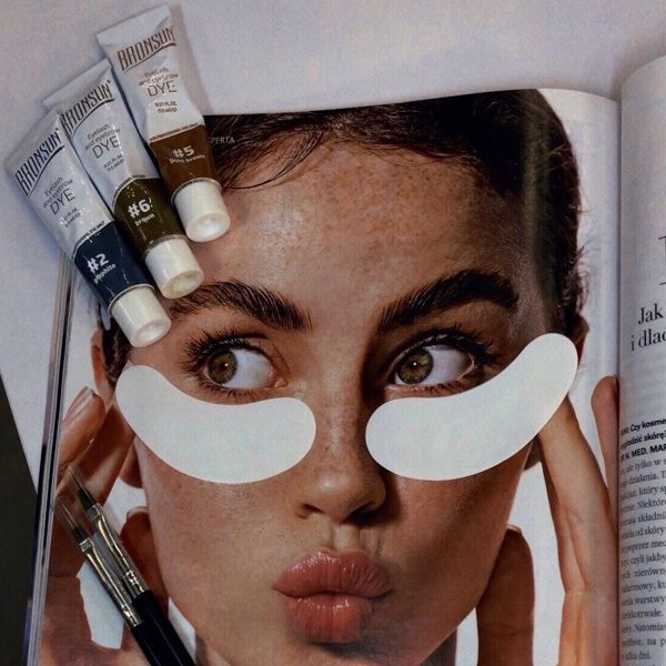 Комплекс : ламинирование ресниц + коррекция и окрашивание бровей