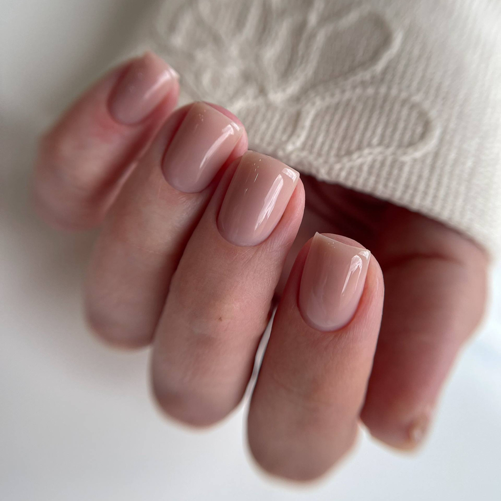 Маникюр + однотон покрытие