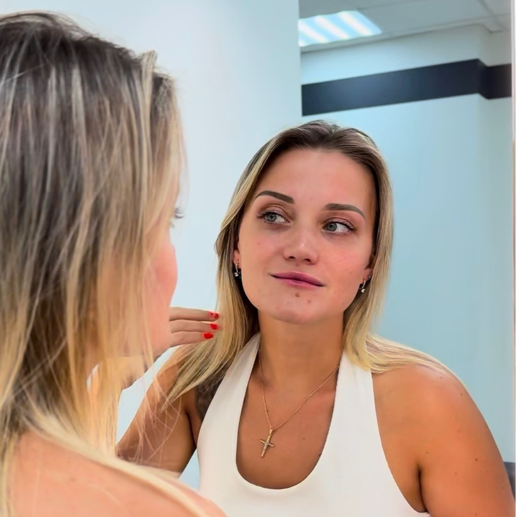 Окрашивание бровей