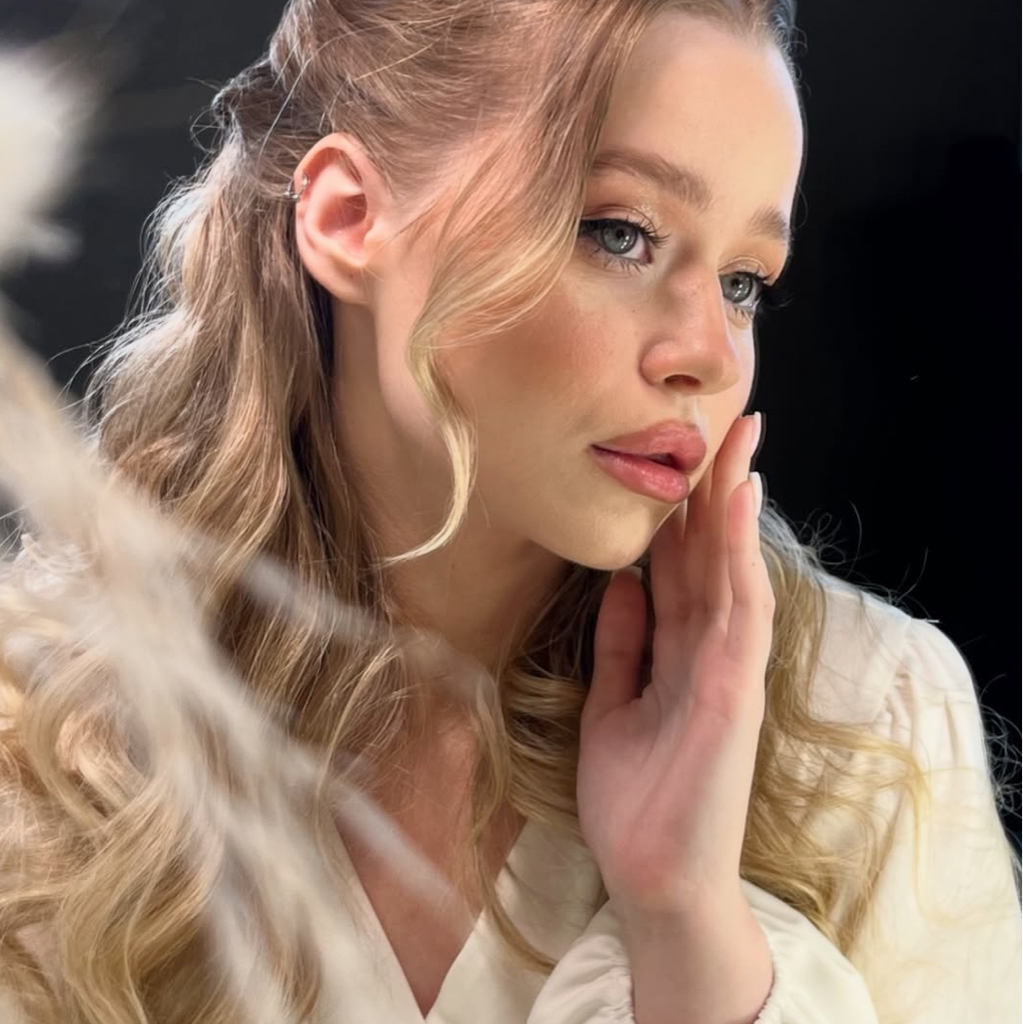 Рогатина Виктория