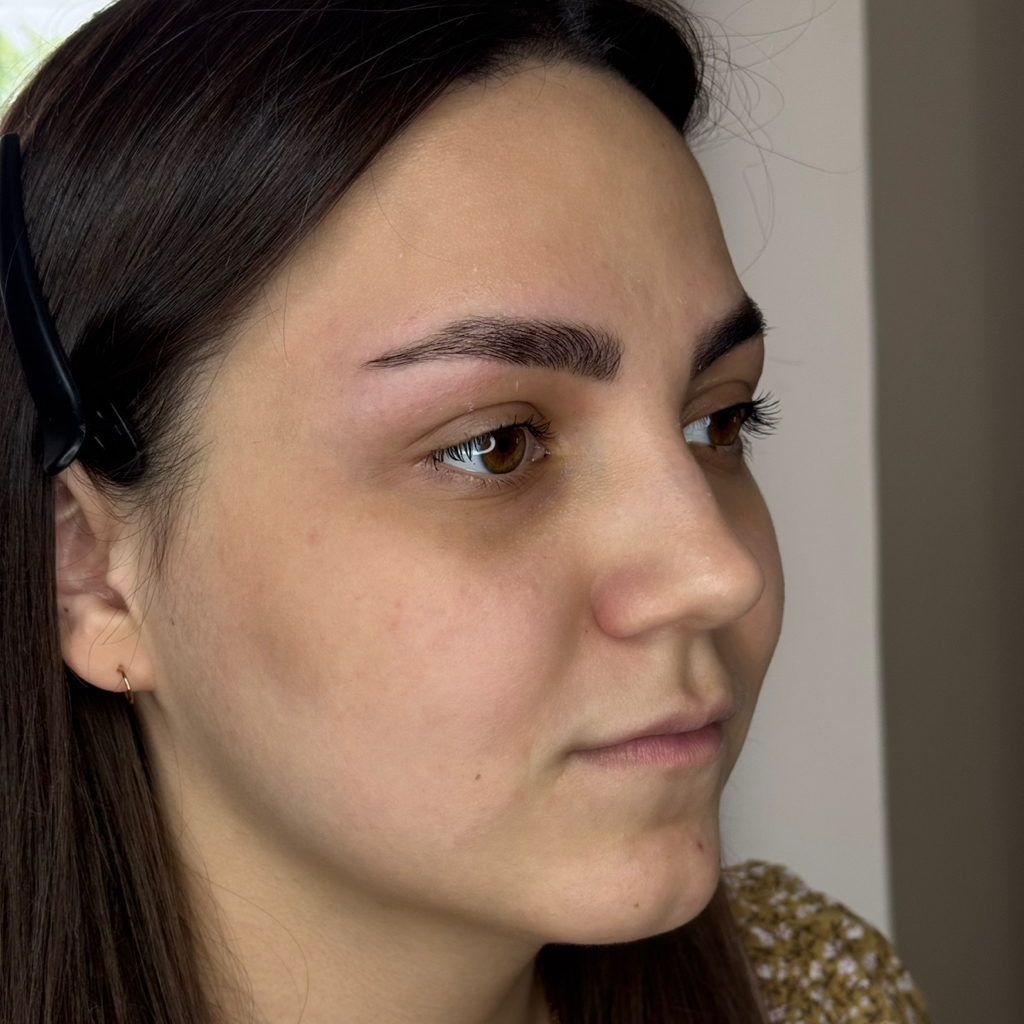 Окрашивание бровей+коррекция+уход