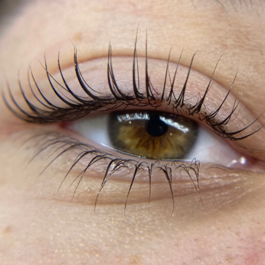 Ламинирование нижних ресниц