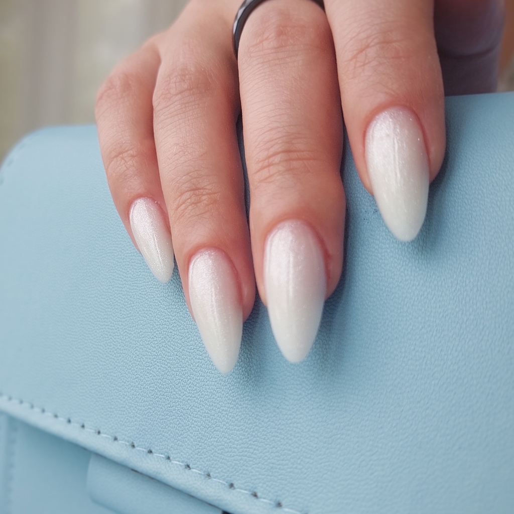 Маникюр, укрепление, покрытие гель-лак