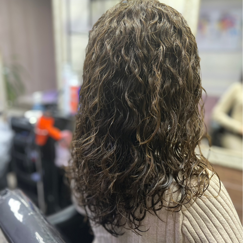 Биозавивка на длинные волосы