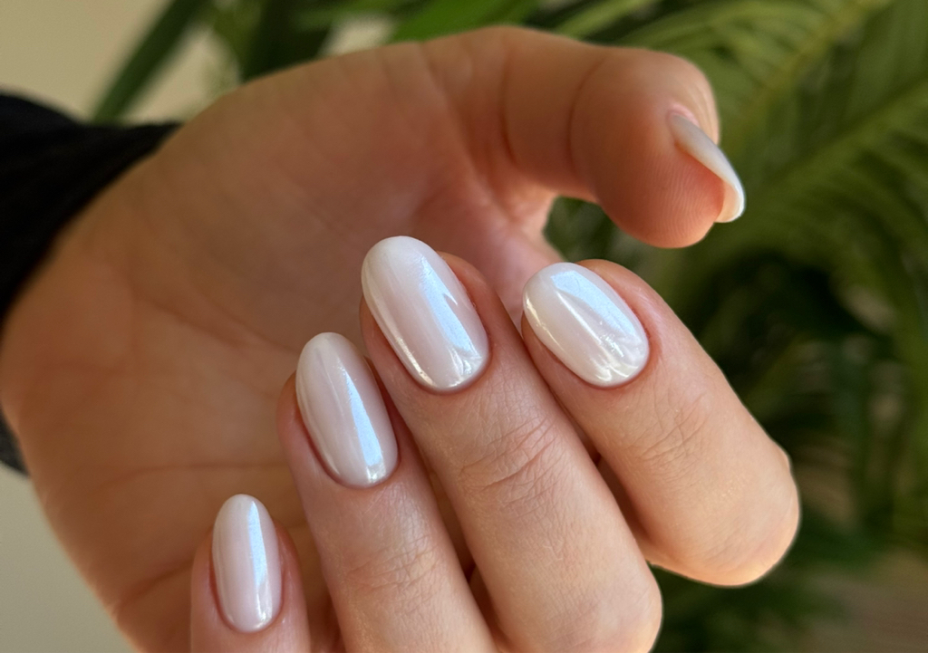 Manicure hard gel + chrome