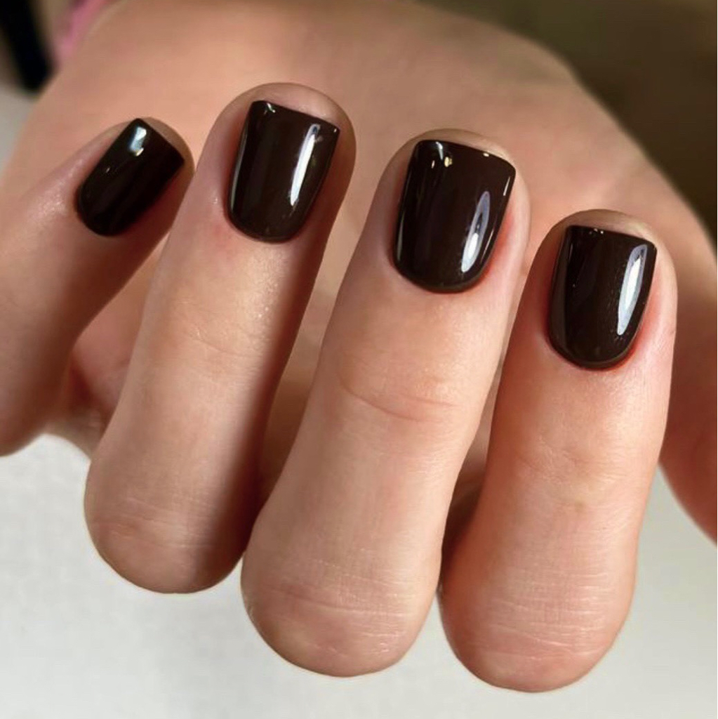 Маникюр с покрытием гель-лак